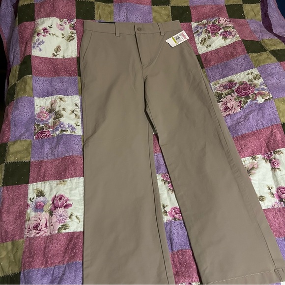 Vineyard Vines Other - NWT Vineyard Vines Boys Performance Breaker Pants Khaki Size 14